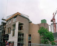 843674 Gezicht op de restauratie- en verbouwingswerkzaamheden van het Stadhuis (Stadhuisbrug 1) te Utrecht op de ...